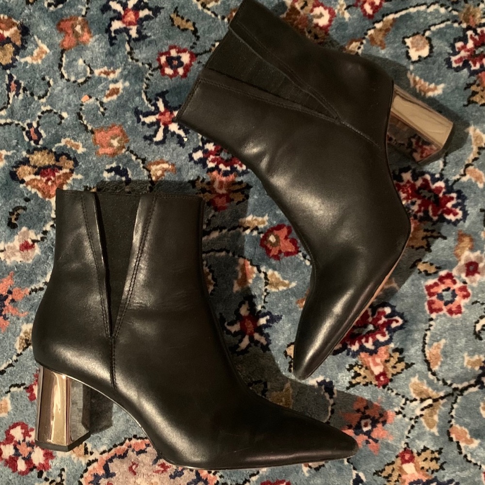 Zara leather black ankle boots 🌚🖤